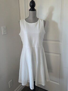 Summer White eyelet Lori M sleeveless flare dress size L